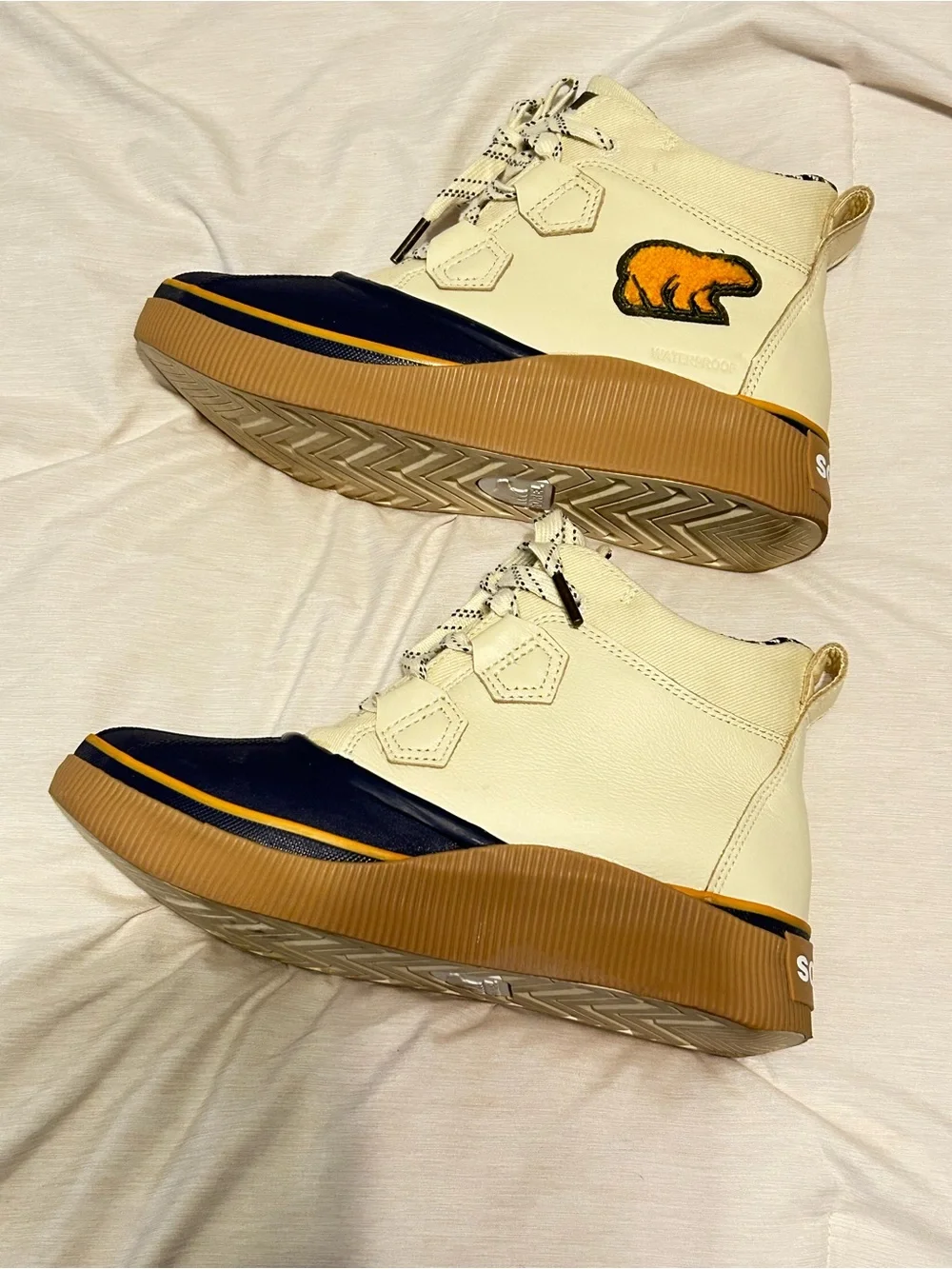 Sorel Women's Duck Boots in Navy, Cream & Tan - Picture 5 of 5